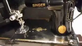 BEAUTIFUL 1948 SINGER 221-1 FEATHERWEIGHT PORTABLE SEWING MACHINE