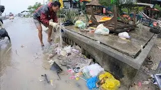 Prevent to cleaning Clogged Culvert Drain by Plastic Dirty and Rain Storm Flooding