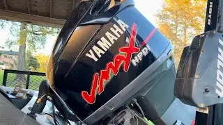 Yamaha 225 Vmax ￼Replace seals on trim ￼