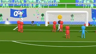 Jogando bola com enzo