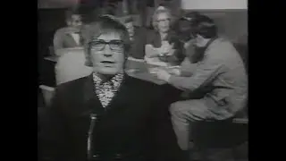 Guinness Workers on Late Night Line-Up (1971)