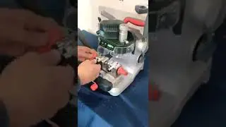 Xhorse Condor DOLPHIN XP007 Manually Key Cutting Machine for Laser, Dimple and Flat Keys