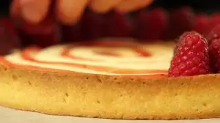 In-Store Bakery Fruit Pies - Suppliers of Apple and Cherry Deserts