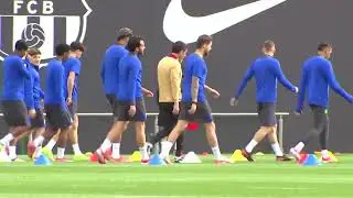 BARCELONA | The squad train on eve of UCL round of 16 against Benfica