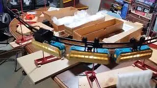 Test running my new MTH PS3 Detroit-Leland Monorail on a temporary layout