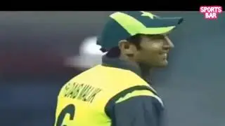 Pakistan Funny Fielding | Funny Fielding Mistakes