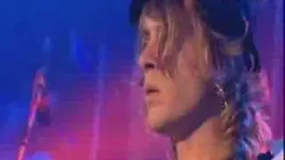 Kooks at Glastonbury - She Moves In Her Own Way