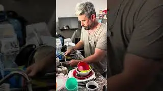 Padre no solo es el que engendra, PADRE SER&Iacute;A QEU FUMIGUES TU CASA #cucarachas #fumigacion #plagas