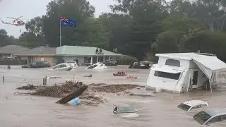 Flash Flood Disaster in Australia: Cars and Homes Swept Into the Sea in Victoria!