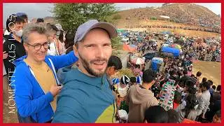 Hmong People masses at New Year's cattle show | Moment from: Hmong New Year - Phonsavan