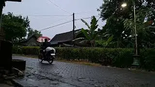 Bikin Rindu Kampung Halaman, Suasana Gerimis didesa Menjelang Magrib... 