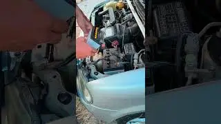 Jumper Trick Using Motorcycle Battery #hack #diy
