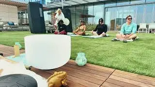 SE7EN WAVES X HALL PARK HOTEL Floating Sound Bath