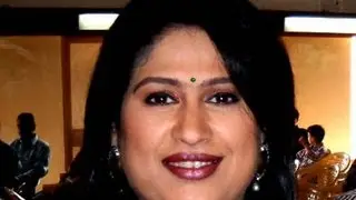 Marathi Actress Harshada Khanvilkar Wins At MATA Sanmaan - Marathi News