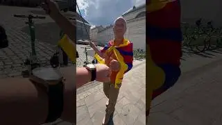 Pacsi FREE Tibet #freetibet #socialexperiment #handreaction #pacsi #krisztianarany