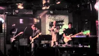 Sultans of Swing cover performed by Phantom Trap at the Pattenburg House