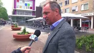 Reportage: Verloederd plein bij oude postkantoor opgeknapt (TV Enschede)
