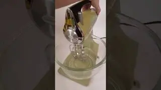 Avacado Green 12 Speed Sunbeam Mixmaster Mixer