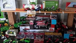 Toy Tractor Videos Are Back!!!