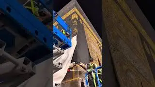 Hajj 2025 | The Ghilaf-e-Kaaba is raised, and the Kaaba stands clothed in white