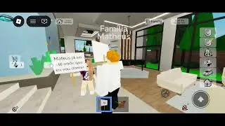 Jogando brookhaven com Gabriel
