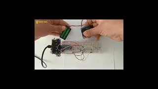 ALLUMER TROIS #leds  EN UTILISANT LA #communication  #radio  ENTRE DEUX CARTES MICRO:BIT #shorts