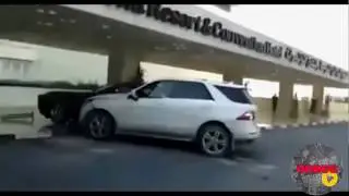 Luxury Car Crash ●●HD●● Luxus Autos AMG BMW PORSCHE BENTLEY ...