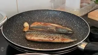 Pan fried mackerel fillets
