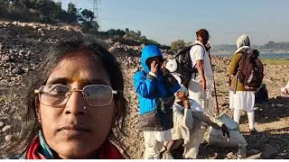 नर्मदा परिक्रमा पैदल तट मार्ग पर मैया के साथ आनन्द की यात्रा 
