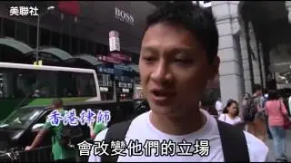反佔中尬場 藍絲帶也推公投--蘋果日報 20141026