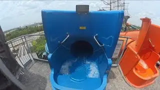 Blue Body Slide at SplashMania Gamuda Cove 🇲🇾 #malaysia 