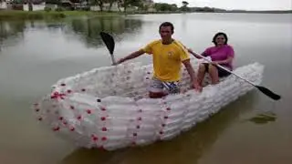 Kenya's plastic bottle waste into boats