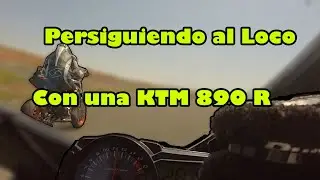 GSXR 1000 siguiendo KTM 890 R / On track Los Arcos Crazy KTM 890 R