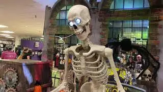 👻 NEW FOR 2021 Spirit Halloween Grim Life Size Animatronic Servo Skeleton Prop In Store Demo 🎃