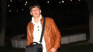 Safkan - ( İNSAN Oğlu Azad'i ) st&uuml;dyo DUMAN