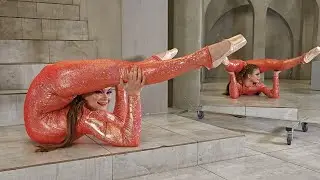 Circus Girl in Pointe Shoes. Contortion Routines. Extreme Stretching. Flexshow