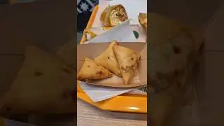 Rome lo Dinner Price? (Chicken Hut) #telugushorts #travelvlog #rome