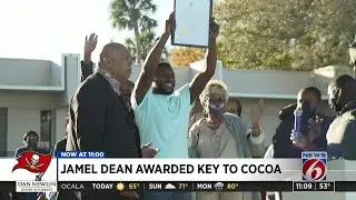 Jamel Dean awarded key to Cocoa