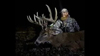 How to fool big Iowa bucks with mock scrapes  | Team 200 | MoonGuide | RAW Frozen Scents Scrape Lure