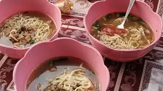 Perlak Lama Diganti, Perut Pun Ikut Diisi &mdash; Mie Ayam Bareng Keluarga Tercinta!