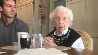 Бабушка пьёт пиво?