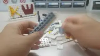 How to make a mini tank ( Cromwell )-LEGO-Knight white