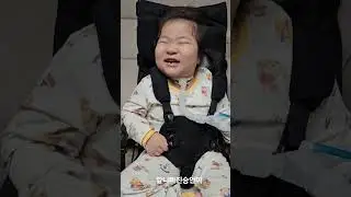 잘웃는승언이   앞니가빠져서더귀여워