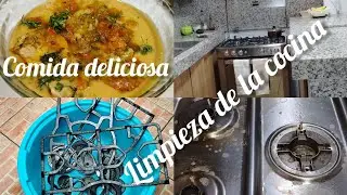 Preparando sopa qué pocos conocen hembra y macho +limpieza de la cocina #cocina #almuerzo 