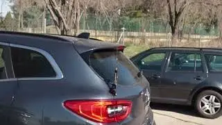 #A180 Colocaci&oacute;n antena de VHF /UHF en un coche