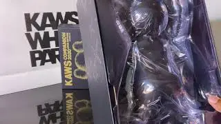 KAWS COMPANION 2020 BLACK UNBOXING
