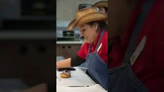 Вяленое мясо. Барбекю. Сладости. Как не пустить слюнки в Buc-ee&rsquo;s?! 🤤🔥 #еда #вкуснятина #барбекю ...