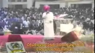 Bola Are singing  at Winners Chapel 30th Anniversary. video 3.