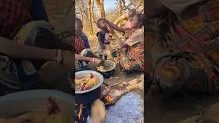Hadzabe tribe Womens prepare for cooking method and enjoy meal 🤤‼️😋 #africa #africantribe #bushman