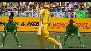 Brutal spell!! Wasim Akram and Waqar Younis give Dean Jones a working over at the MCG 1992/93
